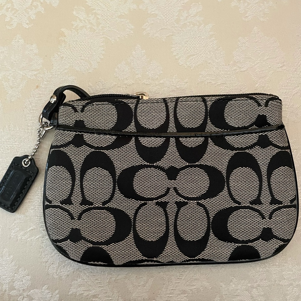 Coach Signature Small Wristlet